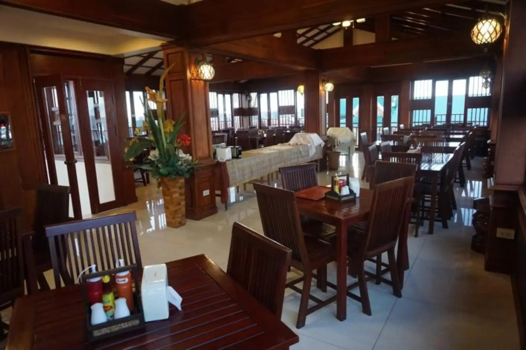 Hotel photo 12