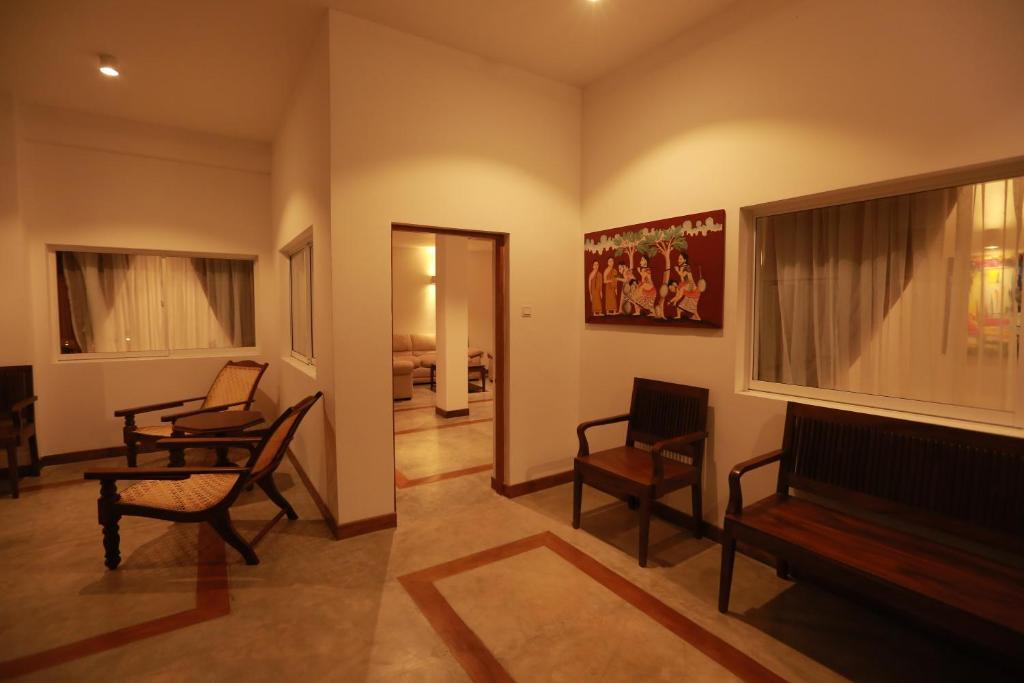 Refresh Hotel