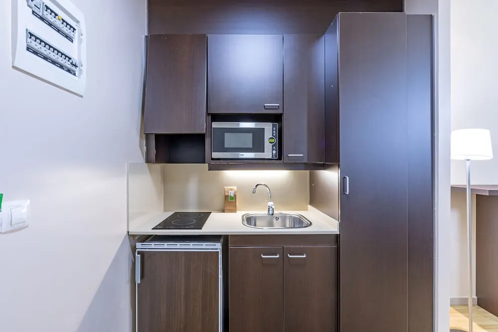 Executive Double Studio (full double bed)