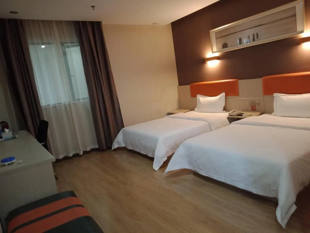 7 Days Premium·Guiyang South Baoshan Road - Chambres