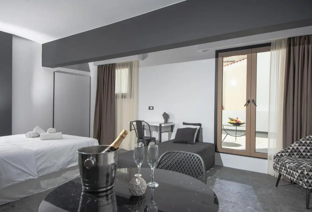 Suite with balcony