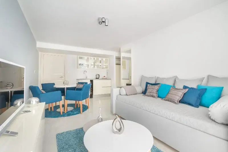 Suite with garden view