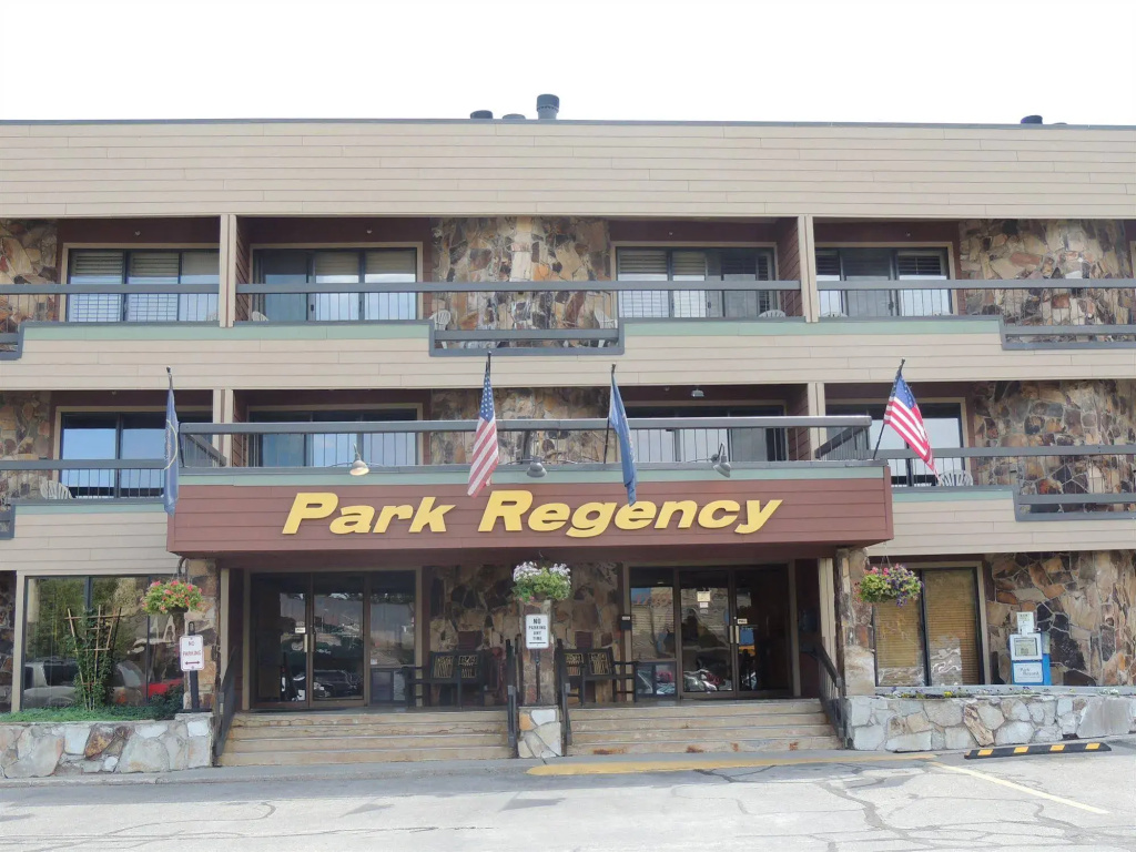 GetAways at Park Regency Resort