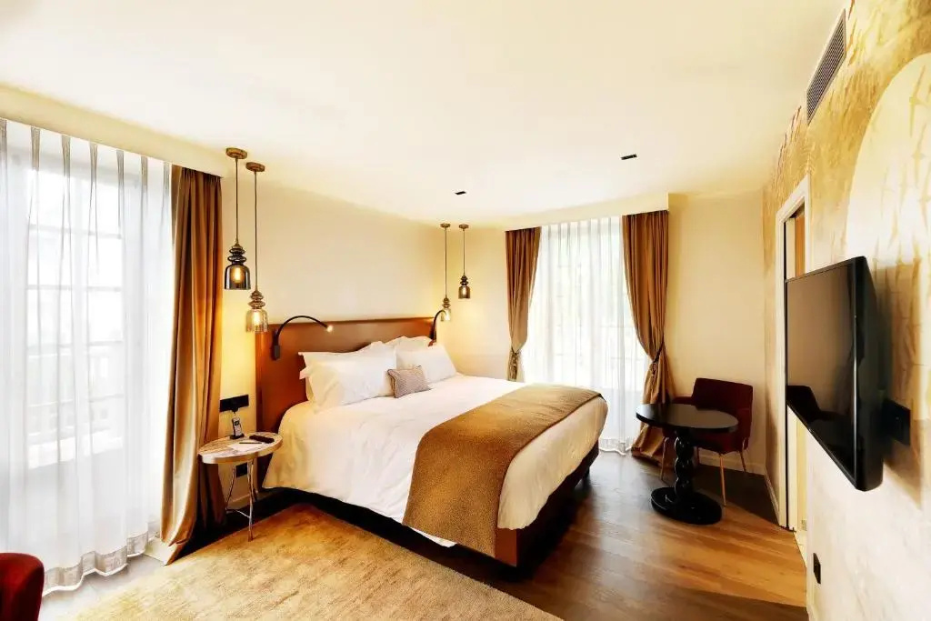 Relais et Châteaux - Château De Germigney - Chambres