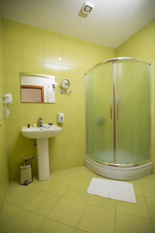 尊爵四人房，配有兩張大床