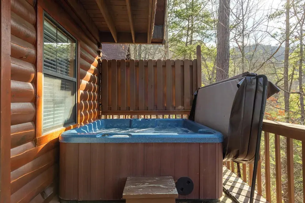 Bear Hideaway Cozy 3BR Cabin - фото 10