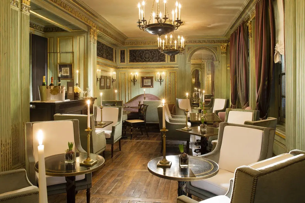Le Dokhan’s Paris Arc de Triomphe, a Tribute Portfolio Hotel 8