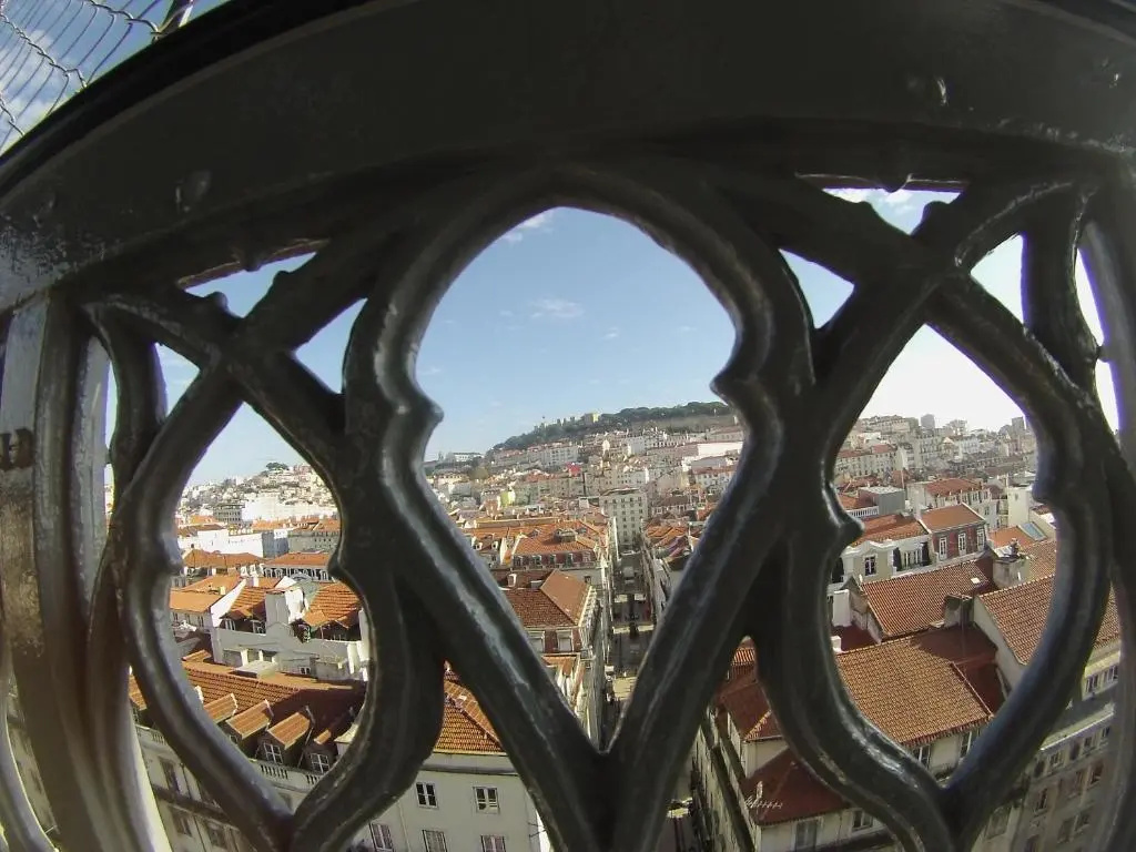 A window to Lisboa II - Chambres