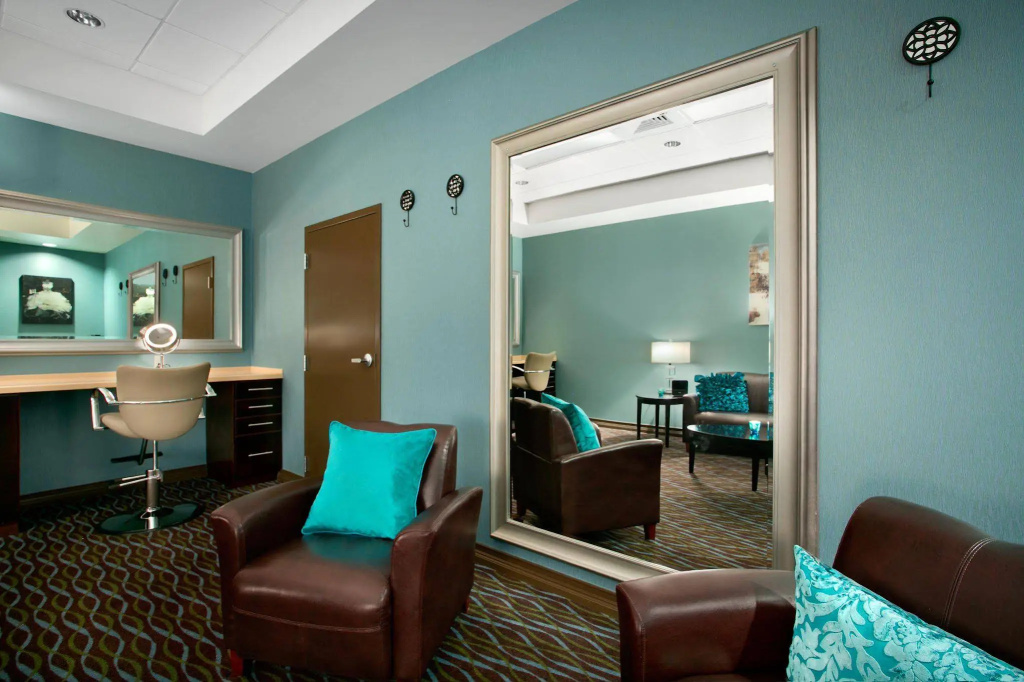 Aviator Hotel & Suites, Best Western Signature Collection - Général