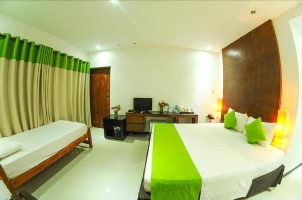 Lake Wind Hotel