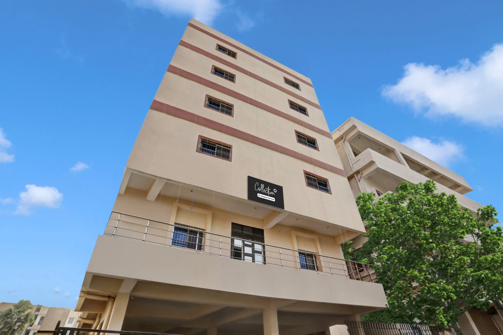 Super Collection O Danapur Near Railway Station