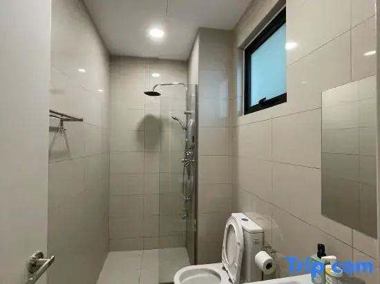 L22-ParadigmMall Residence Skudai JB 3R2B-10pax by UcomeHomestay