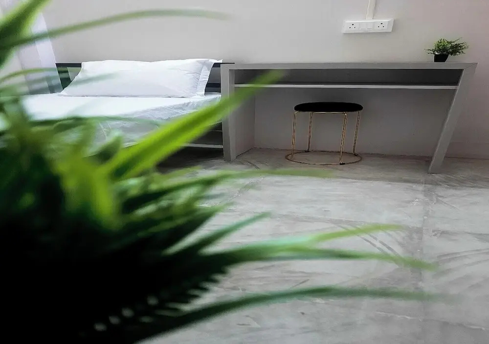 Economy room