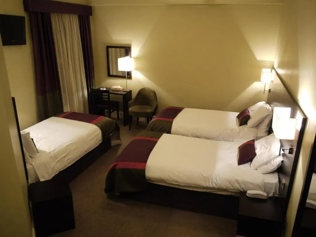 Standard Triple room