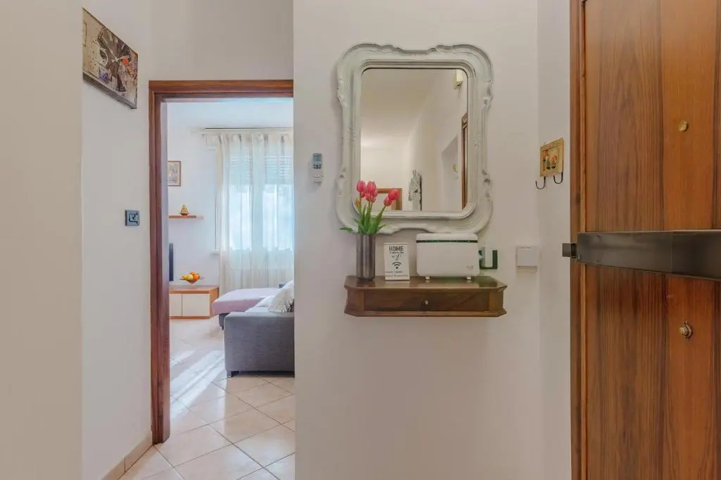 Ferrara Quiet and Roomy Apartment with Balcony