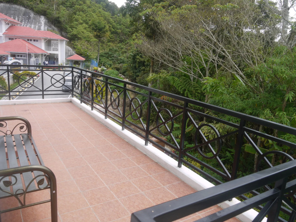 Balcony & Terrace