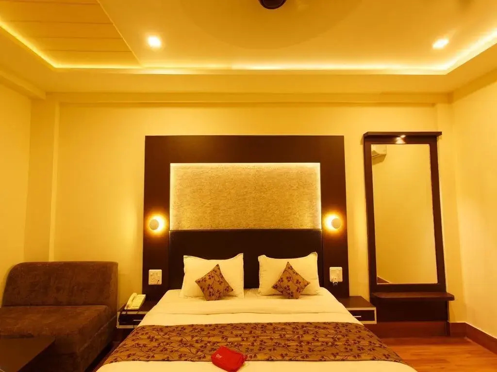 OYO Premium Kotri Circle - фото 11