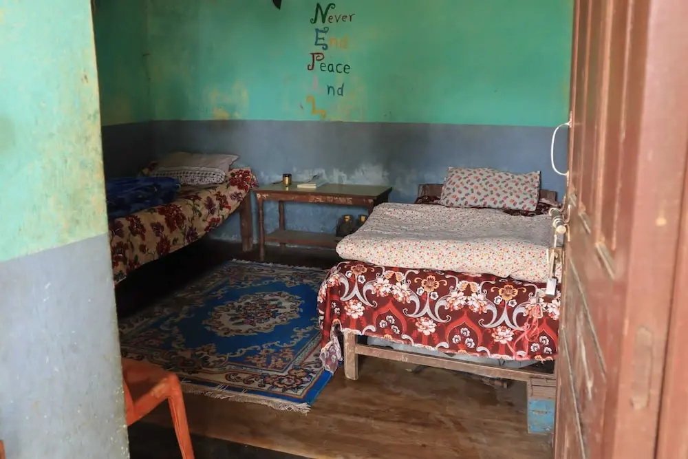 Economy room