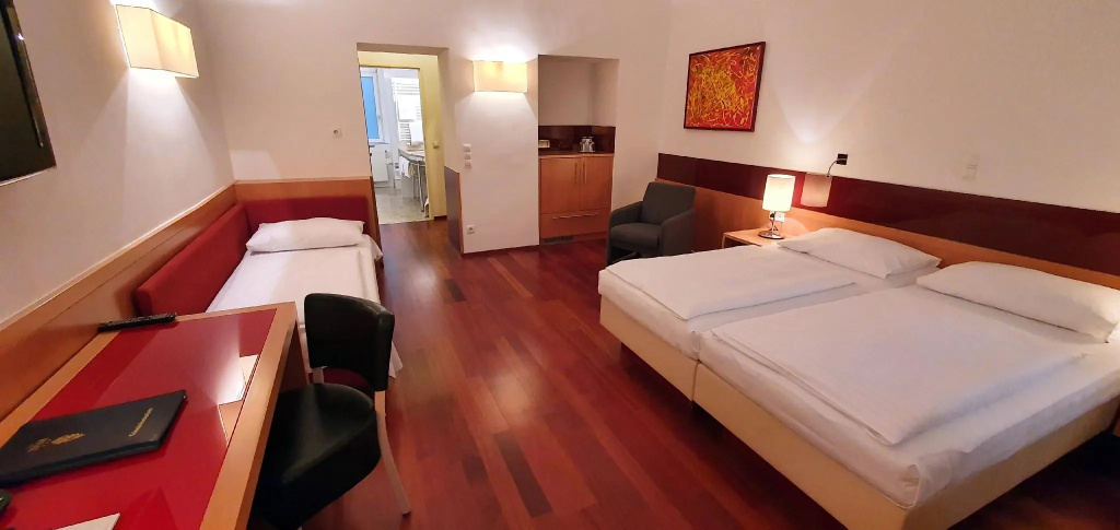 Deluxe Triple room