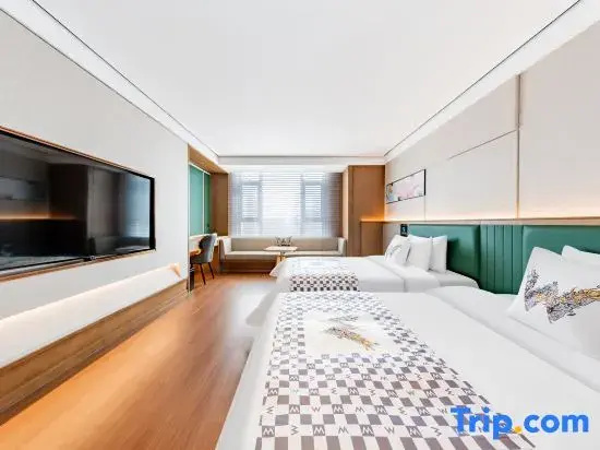 Deluxe Quadruple room