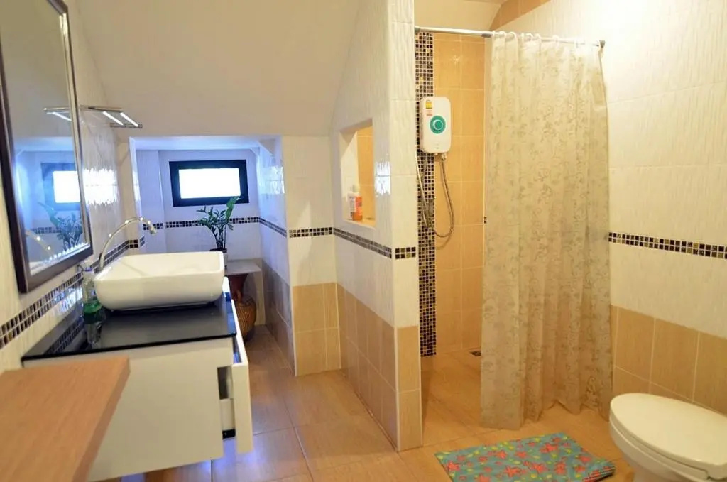 Rimtalay Angsila Guesthouse - Chambres