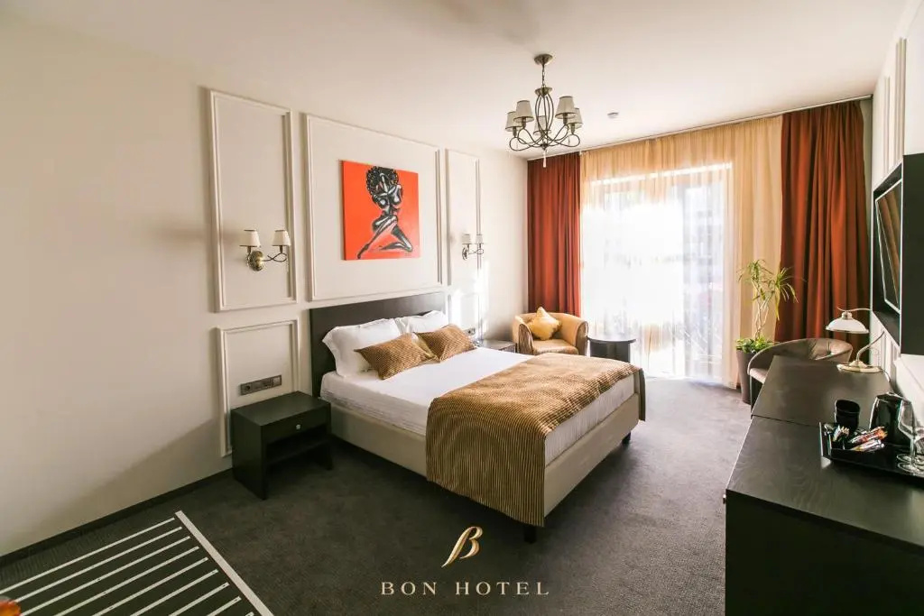 Bon Hotel - Chambres