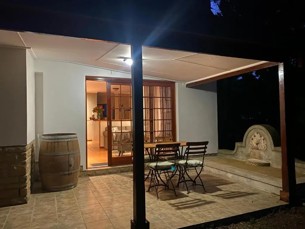 2 Bedrooms Villa
