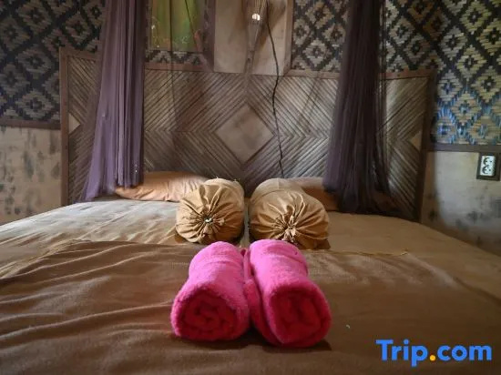 Double Bungalow with sea view (full double bed)