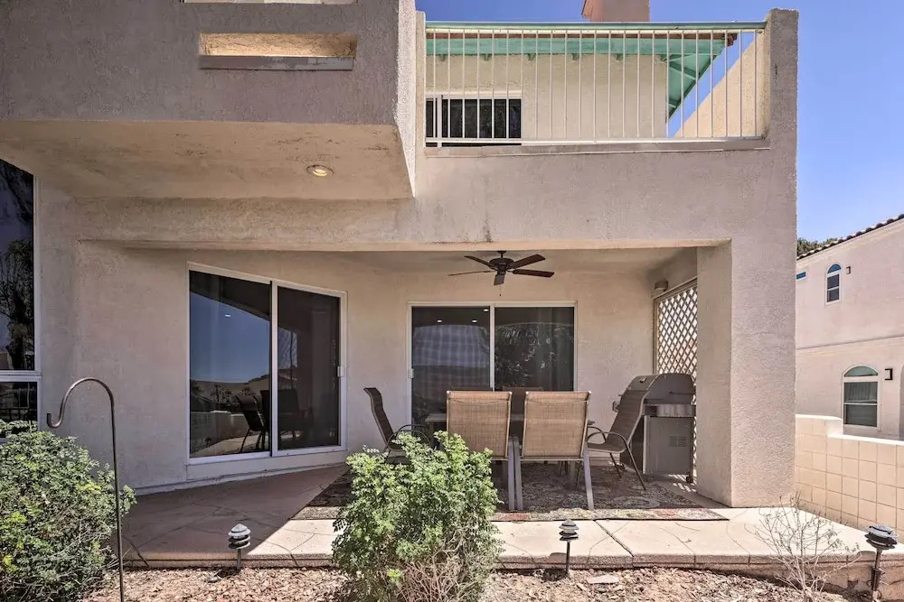 Amenity-packed Home w/ Hot Tub & River Views! — фото