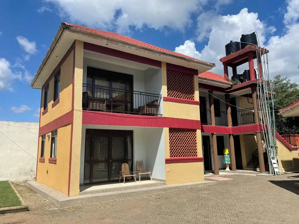 Missions Cafe & Guesthouse