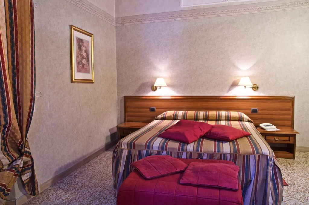 Hotel photo 25