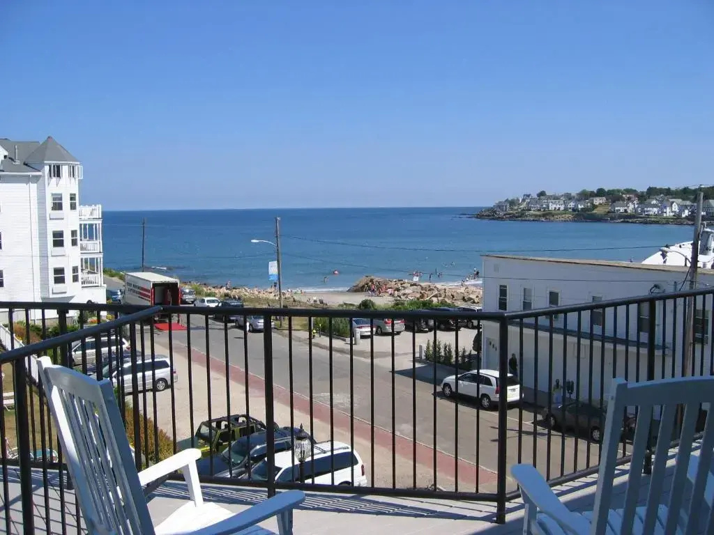 Deluxe Double Cottage with ocean view (full double bed)