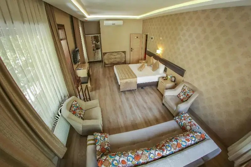 2 Bedrooms Suite