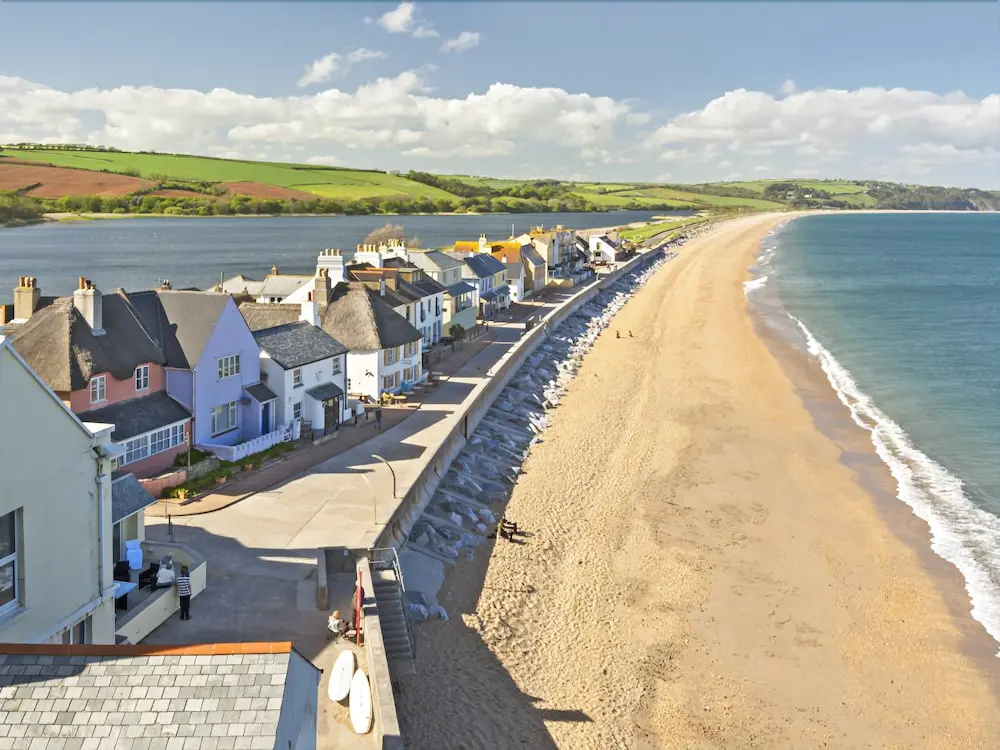 Beach & Waterfront