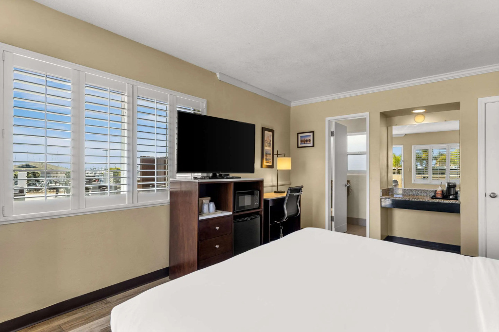 Comfort Inn San Diego Airport At The Harbor - Chambres