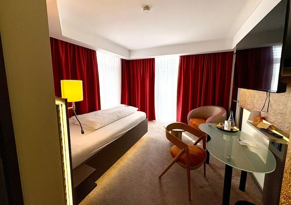 Standard Double room (full double bed)