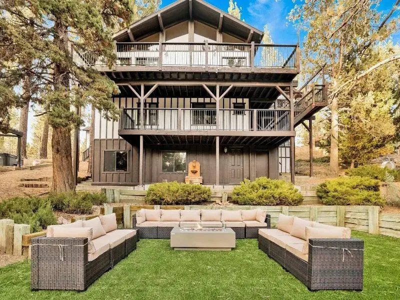 Soaring Pines #2193