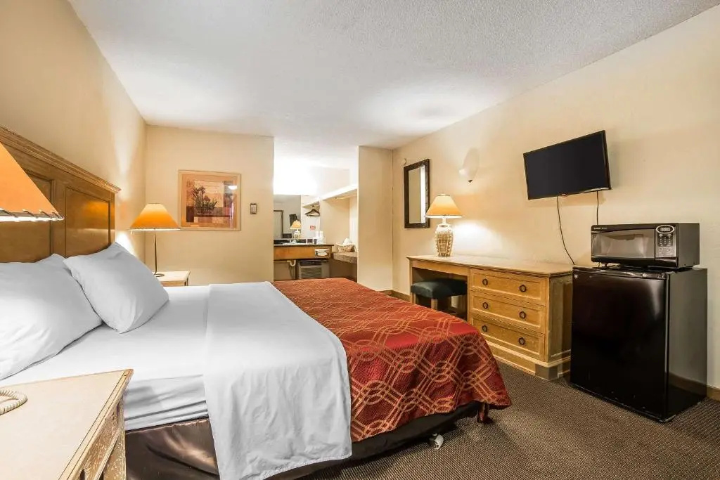 Econo Lodge Inn & Suites Kalispell - Glacier National Park Gateway - Chambres