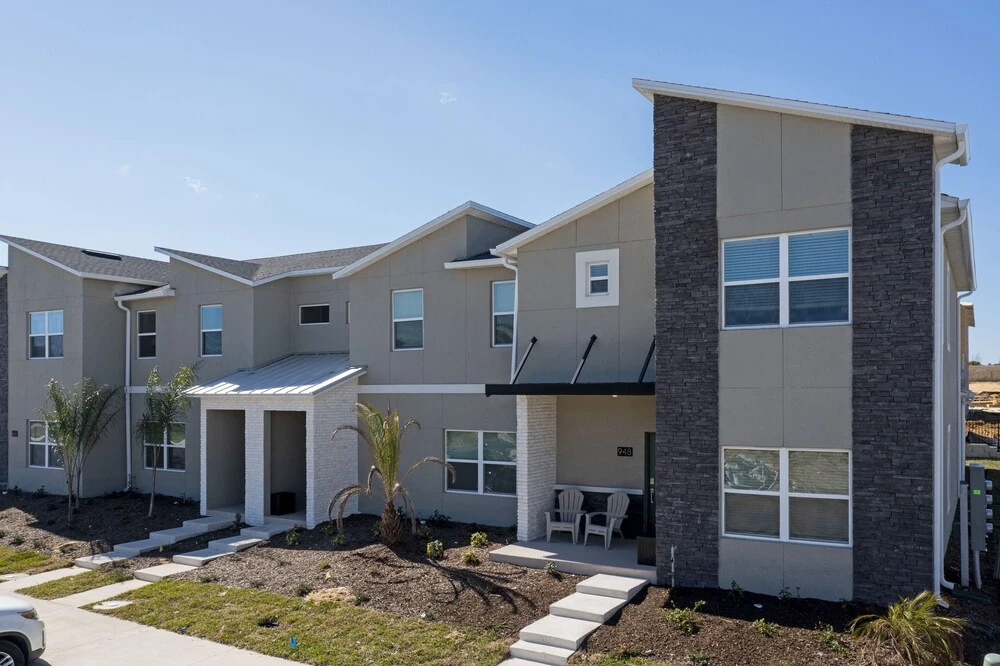 Gorgeous 5 Bd w/ Pool Close to Disney @ Champions Gate 948