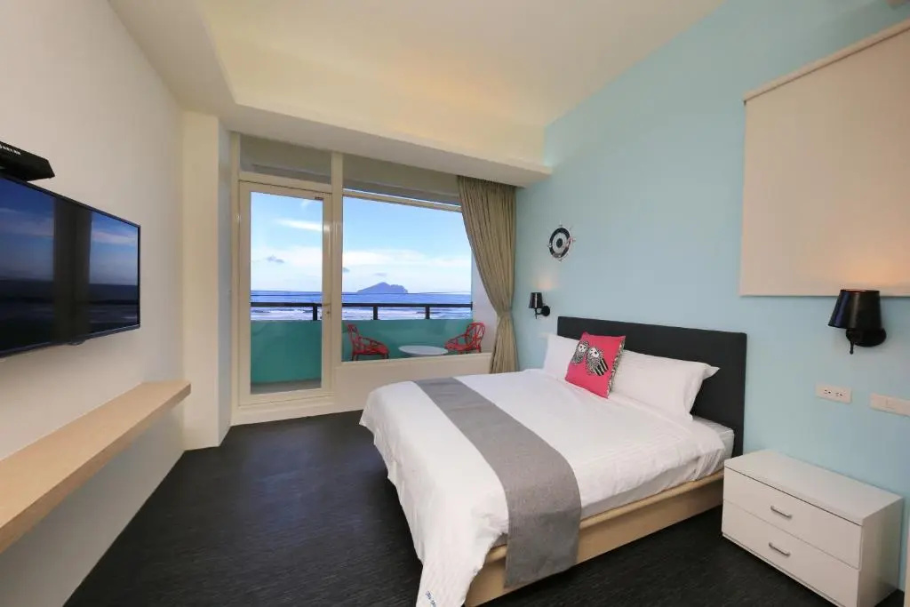 Standard Double room with balcony and with sea view (full double bed)