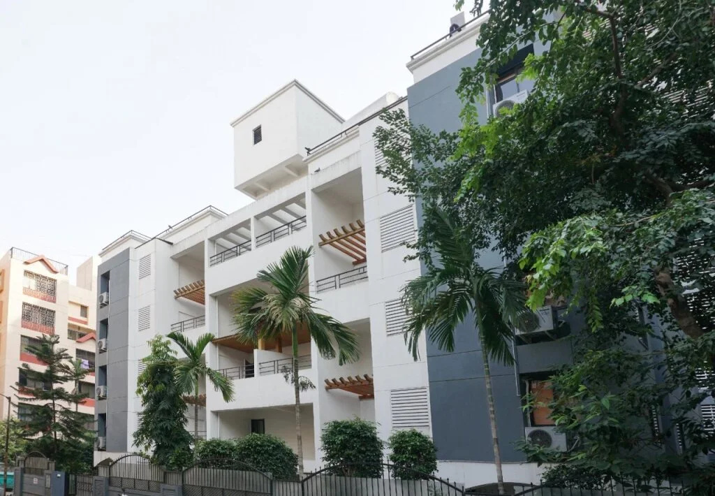 Hotel Silvver Crest By OYO Rooms