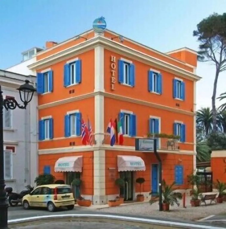 L'Isola Hotel