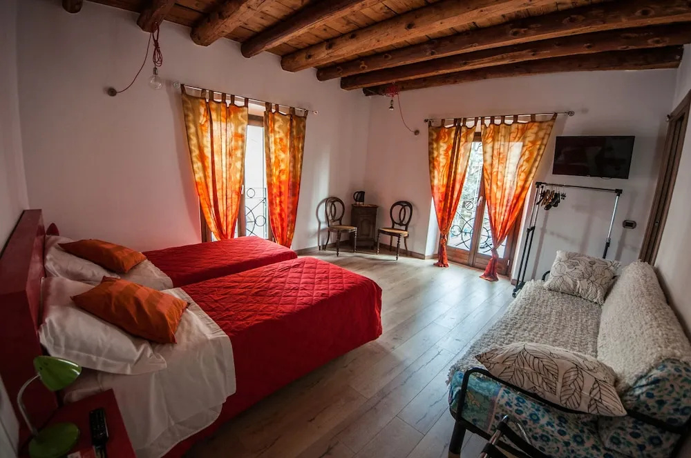 Deluxe room with balcony