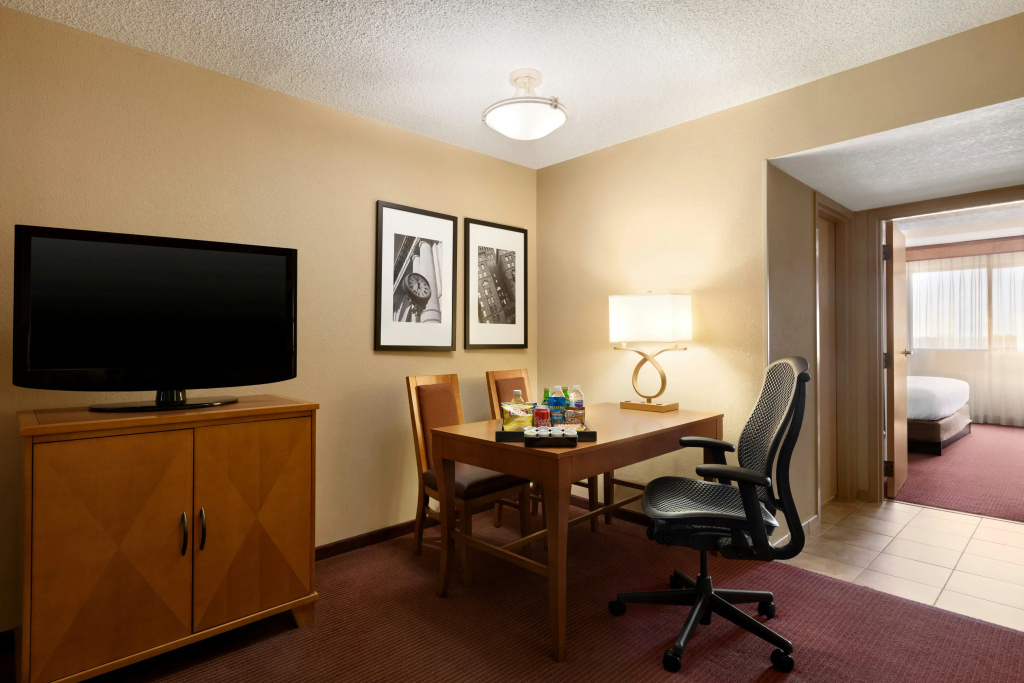 Embassy Suites by Hilton Kansas City International Airport - Général