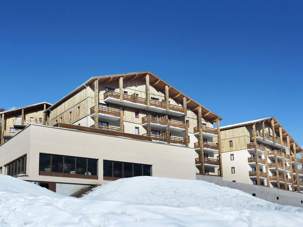 Apartment in the active Pra Loup and Espace Lumière