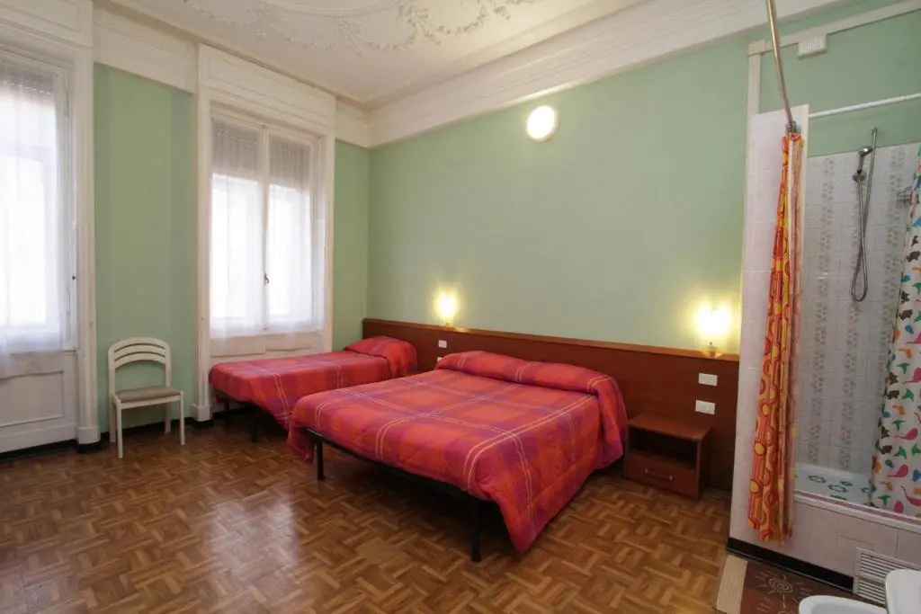Comfort room