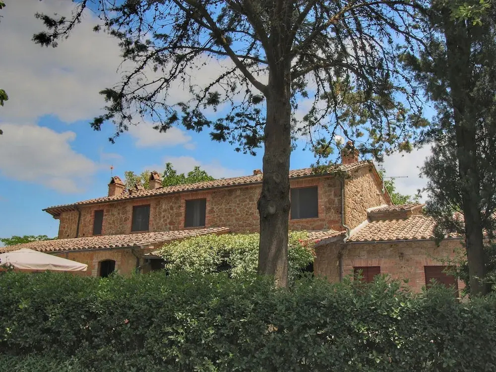 Farmhouse in Proceno With Pool