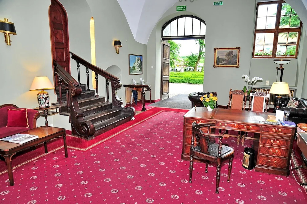 Hotel photo 12