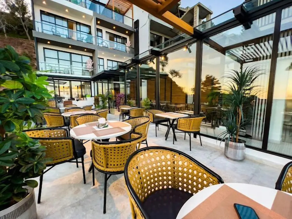 Hotel photo 12