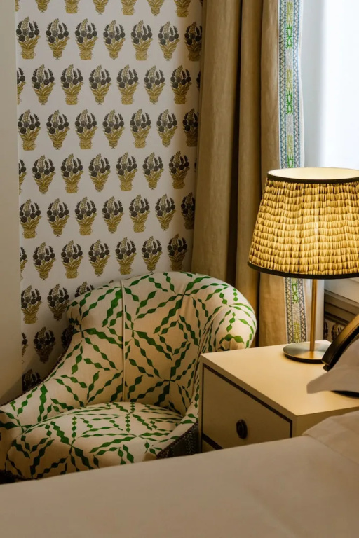 Economy Suite